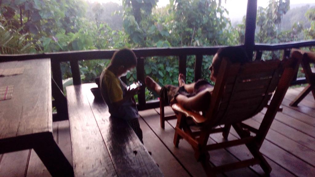 The Local Story Resort Ban Mon Talaeng エクステリア 写真